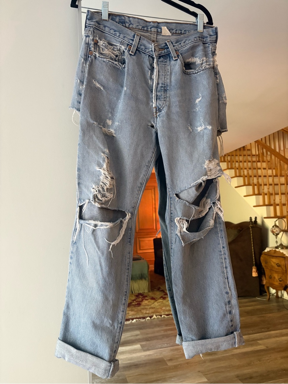 Very Ripped Levi’s Jeans